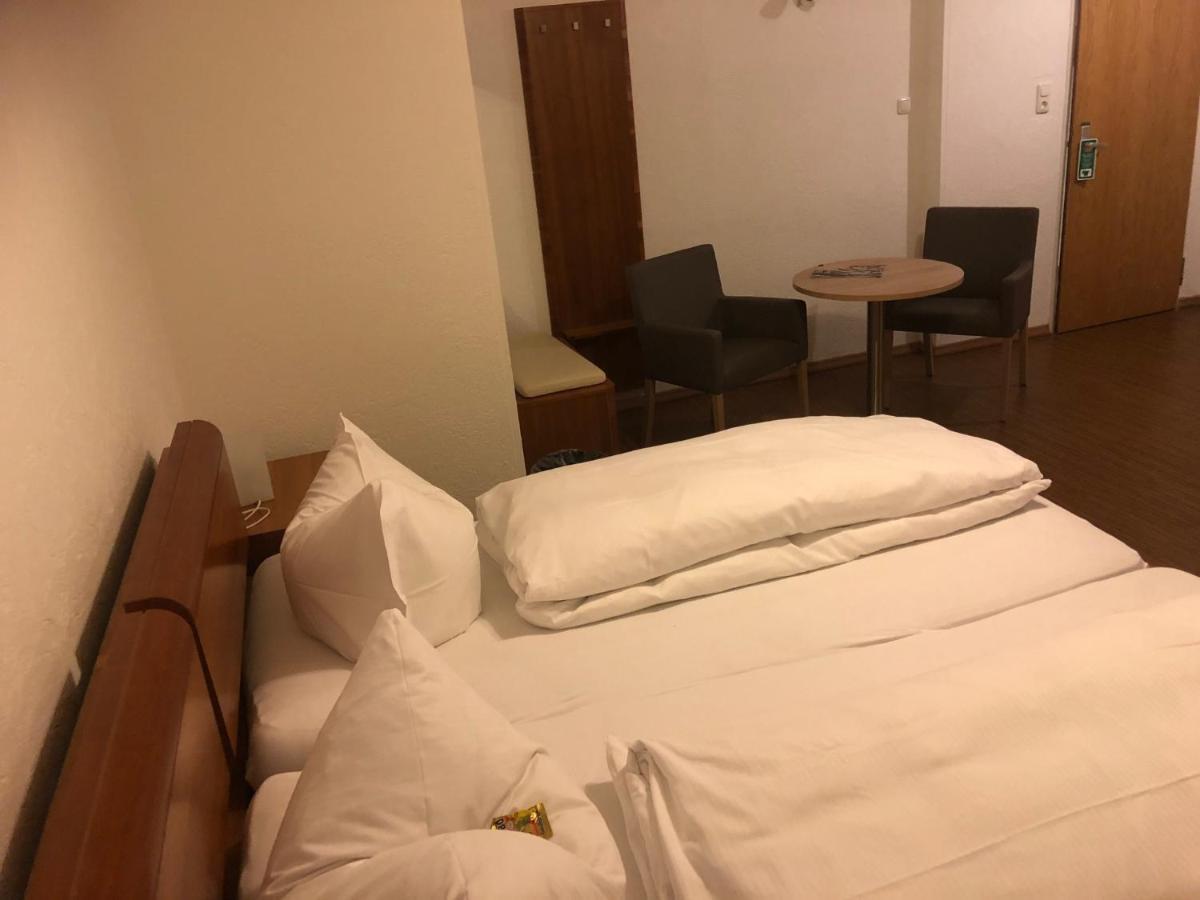 Heeren'S Hotel Garni Bensersiel Exterior photo